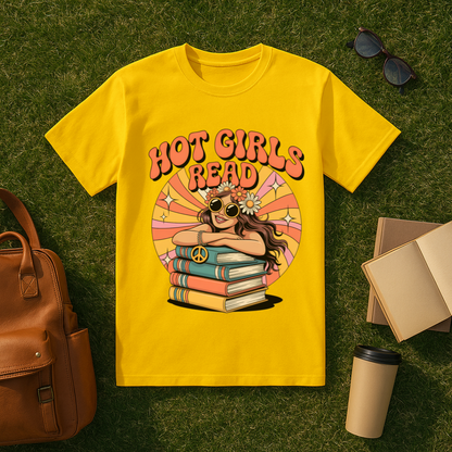 Retro Hot Girls Read T-Shirt
